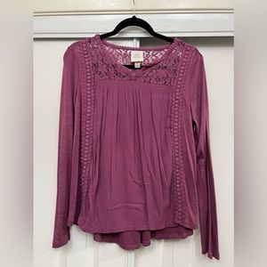 Lace detail long sleeve top